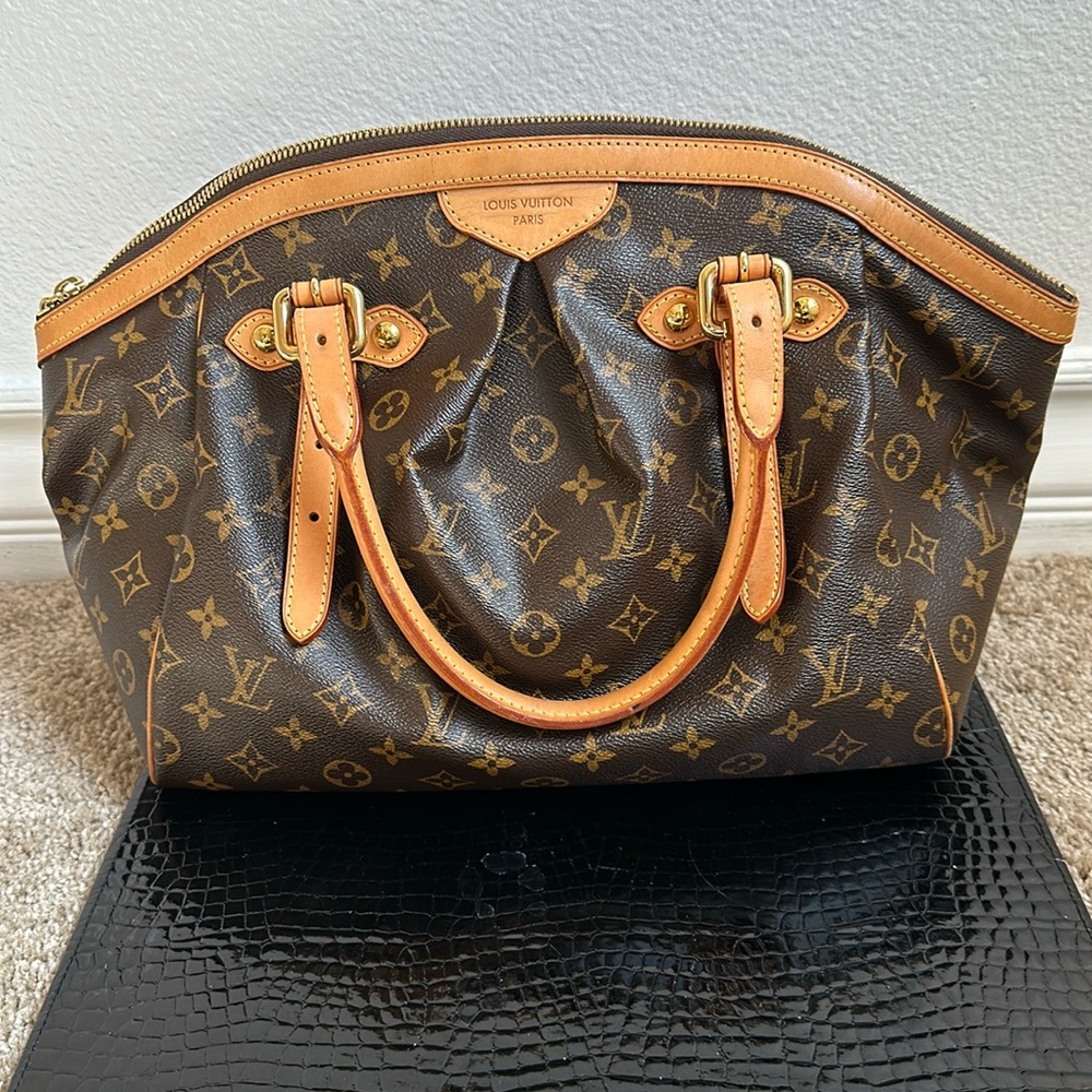 Vintage Louis Vuitton Tivoli bag. Excellent condition.
